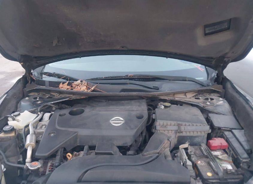 Photo 10 of 2015 Nissan Altima 2.5/2.5 S/2.5 SL/2.5 SV (VIN 1N4AL3AP8FN894159)