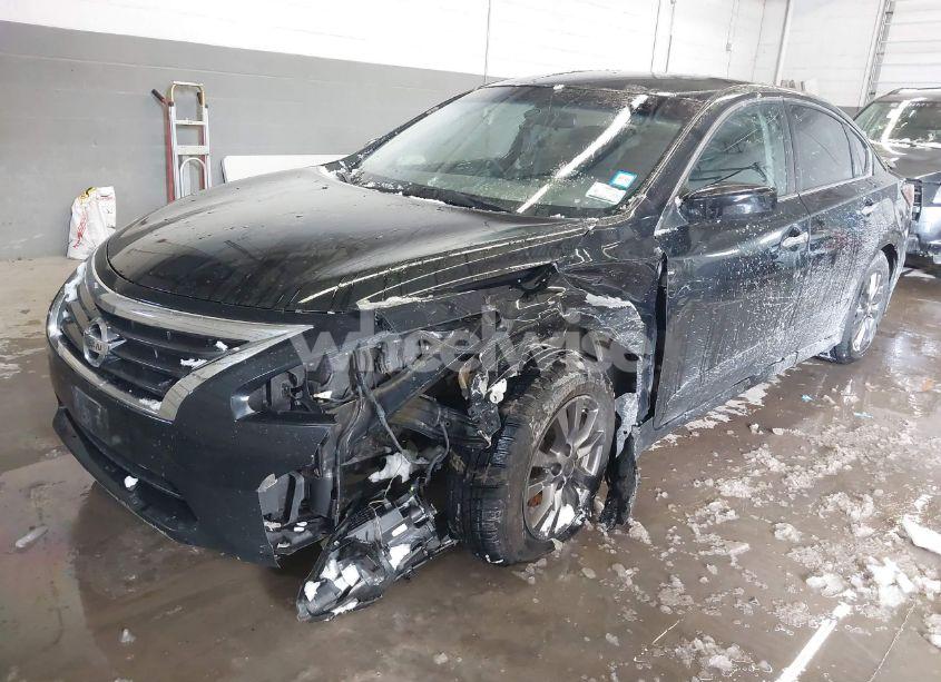 Photo 2 of 2015 Nissan Altima 2.5 S (VIN 1N4AL3AP8FN909033)