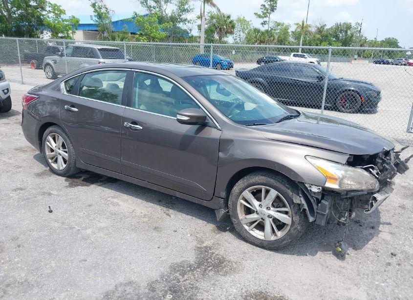 2015 Nissan Altima 2.5 SL (VIN 1N4AL3AP8FN911493) main photo