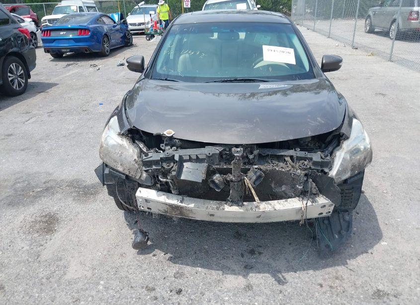 Photo 12 of 2015 Nissan Altima 2.5 SL (VIN 1N4AL3AP8FN911493)