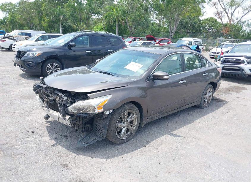 Photo 2 of 2015 Nissan Altima 2.5 SL (VIN 1N4AL3AP8FN911493)