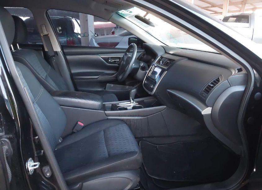 Photo 5 of 2016 Nissan Altima 2.5 (VIN 1N4AL3AP8GC117106)