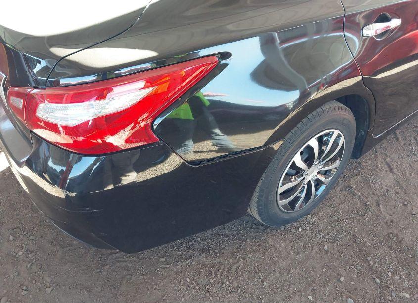 Photo 6 of 2016 Nissan Altima 2.5 (VIN 1N4AL3AP8GC117106)