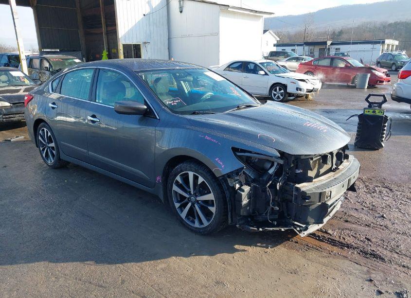 2016 Nissan Altima 2.5 SR (VIN 1N4AL3AP8GC118871) main photo