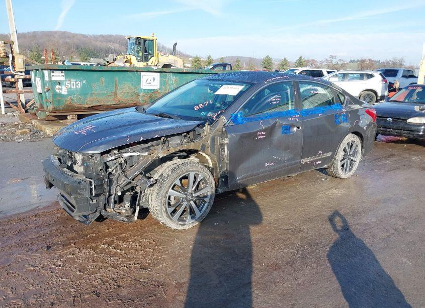 Photo 2 of 2016 Nissan Altima 2.5 SR (VIN 1N4AL3AP8GC118871)