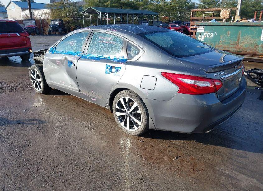 Photo 3 of 2016 Nissan Altima 2.5 SR (VIN 1N4AL3AP8GC118871)