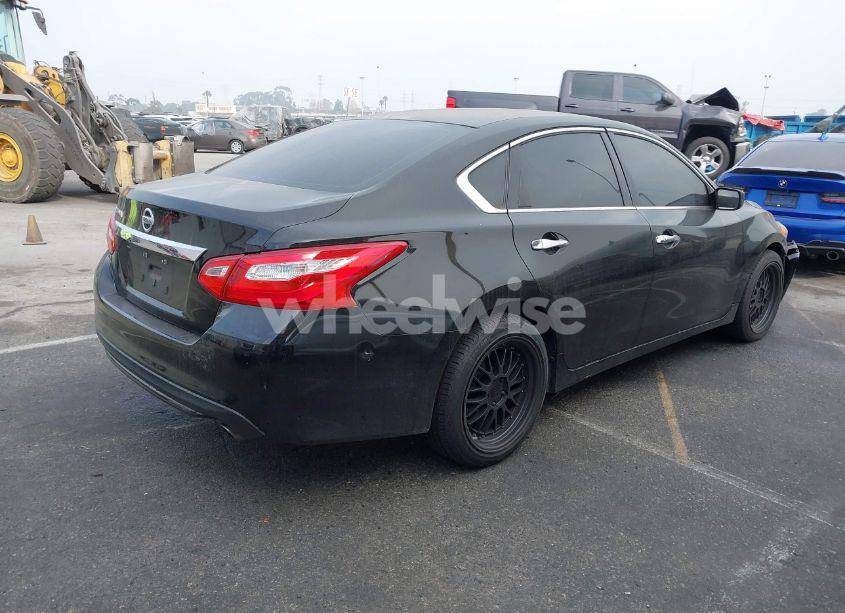 Photo 4 of 2016 Nissan Altima 2.5 S (VIN 1N4AL3AP8GC137145)