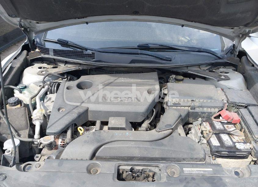 Photo 10 of 2016 Nissan Altima 2.5/2.5 S/2.5 SL/2.5 SR/2.5 SV (VIN 1N4AL3AP8GC153118)