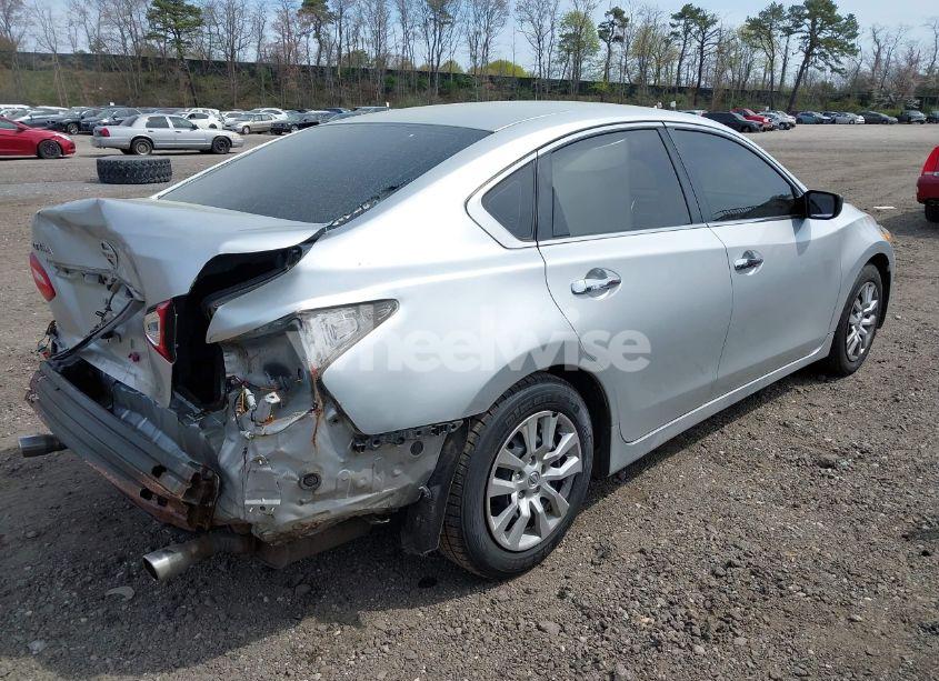 Photo 4 of 2016 Nissan Altima 2.5/2.5 S/2.5 SL/2.5 SR/2.5 SV (VIN 1N4AL3AP8GC153118)