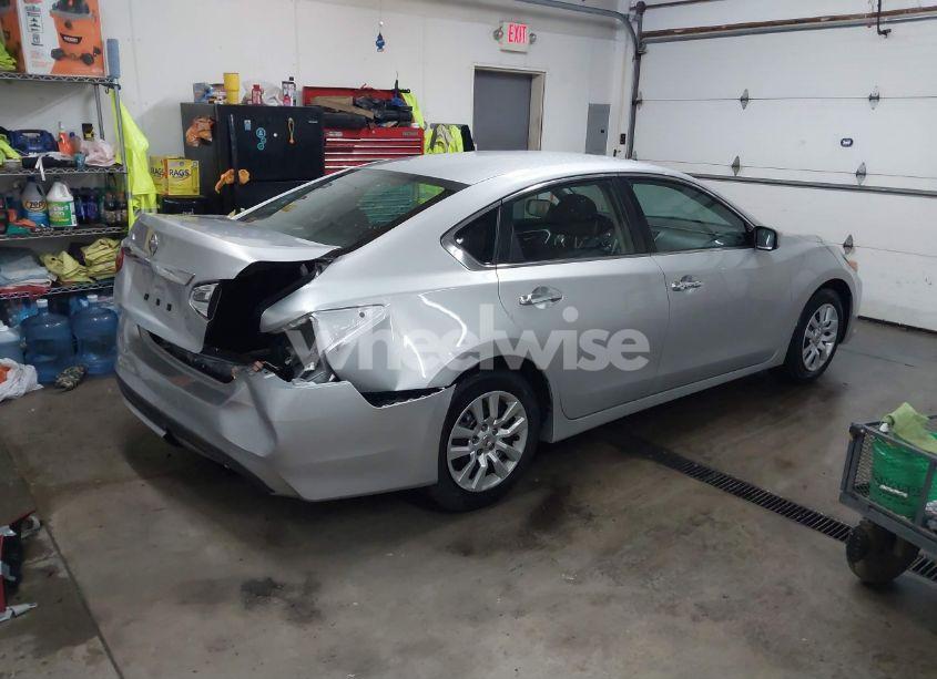 Photo 4 of 2016 Nissan Altima 2.5/2.5 S/2.5 SL/2.5 SR/2.5 SV (VIN 1N4AL3AP8GC155841)