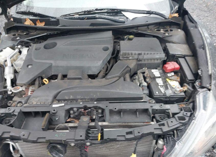 Photo 10 of 2016 Nissan Altima 2.5 SR (VIN 1N4AL3AP8GC173028)