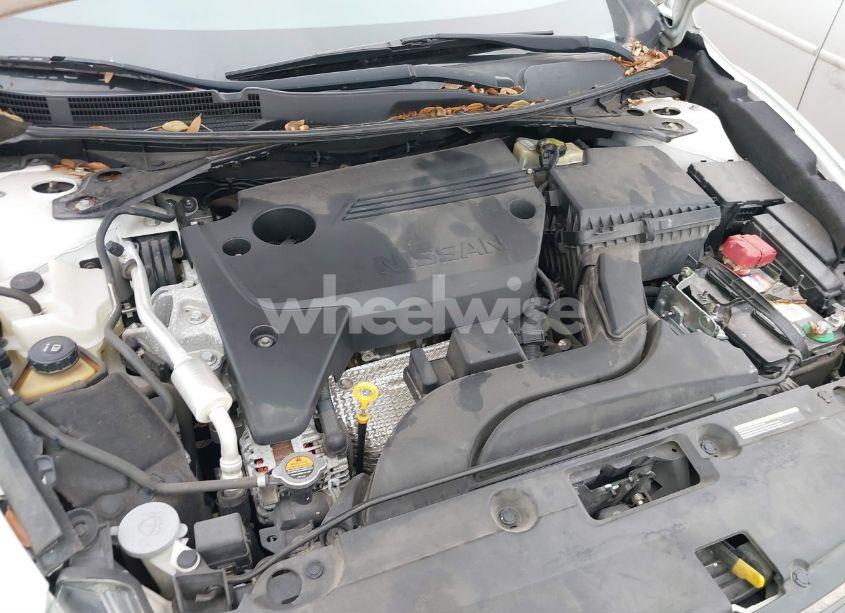 Photo 10 of 2016 Nissan Altima 2.5 SR (VIN 1N4AL3AP8GC187303)