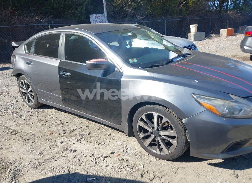 Photo 13 of 2016 Nissan Altima 2.5 SR (VIN 1N4AL3AP8GC207016)