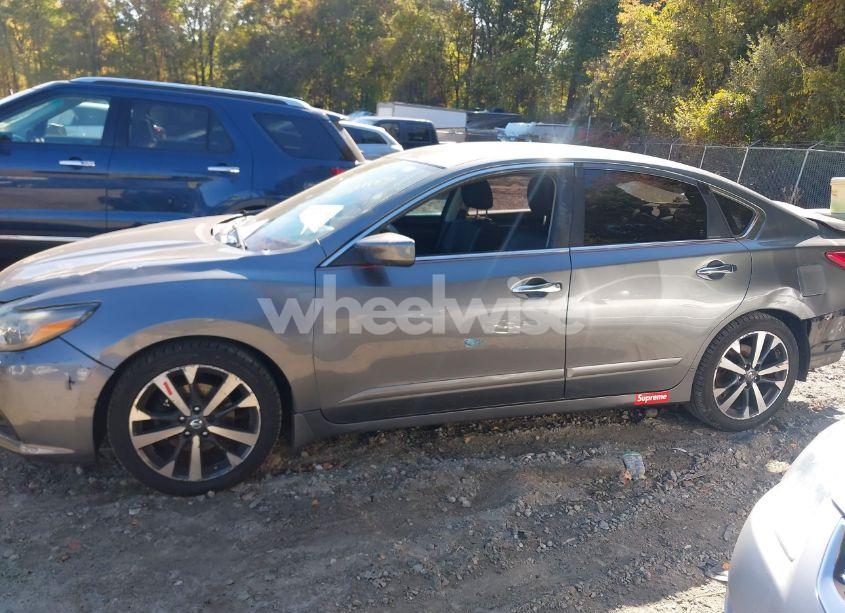 Photo 14 of 2016 Nissan Altima 2.5 SR (VIN 1N4AL3AP8GC207016)