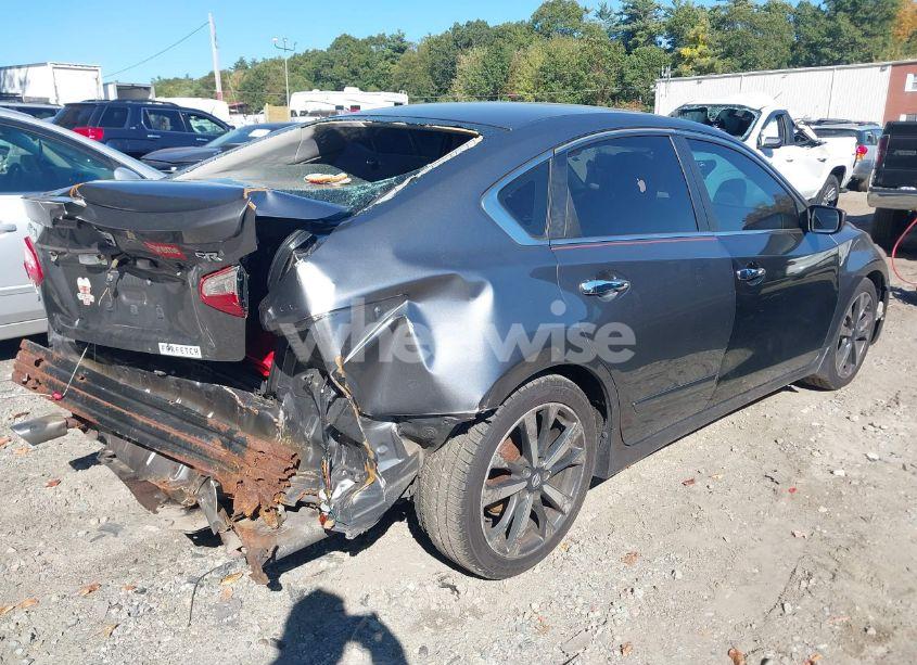 Photo 4 of 2016 Nissan Altima 2.5 SR (VIN 1N4AL3AP8GC207016)