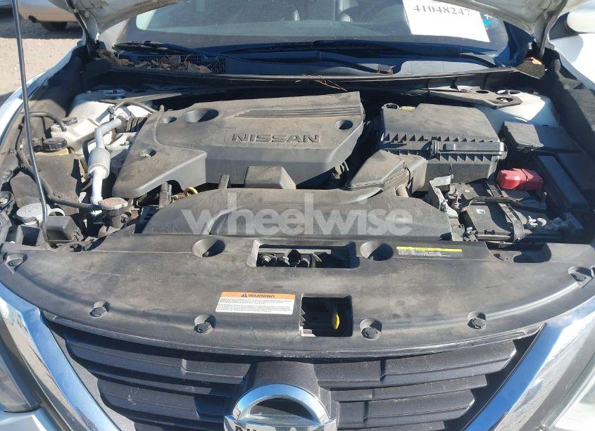 Photo 10 of 2016 Nissan Altima 2.5 SR (VIN 1N4AL3AP8GC224723)