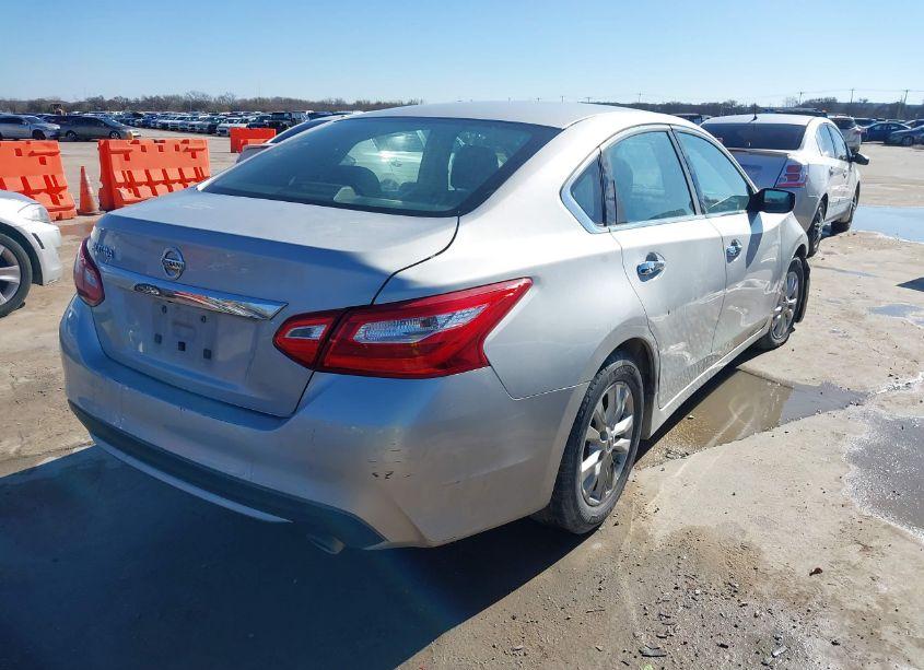 Photo 4 of 2016 Nissan Altima 2.5/2.5 S/2.5 SL/2.5 SR/2.5 SV (VIN 1N4AL3AP8GC227802)