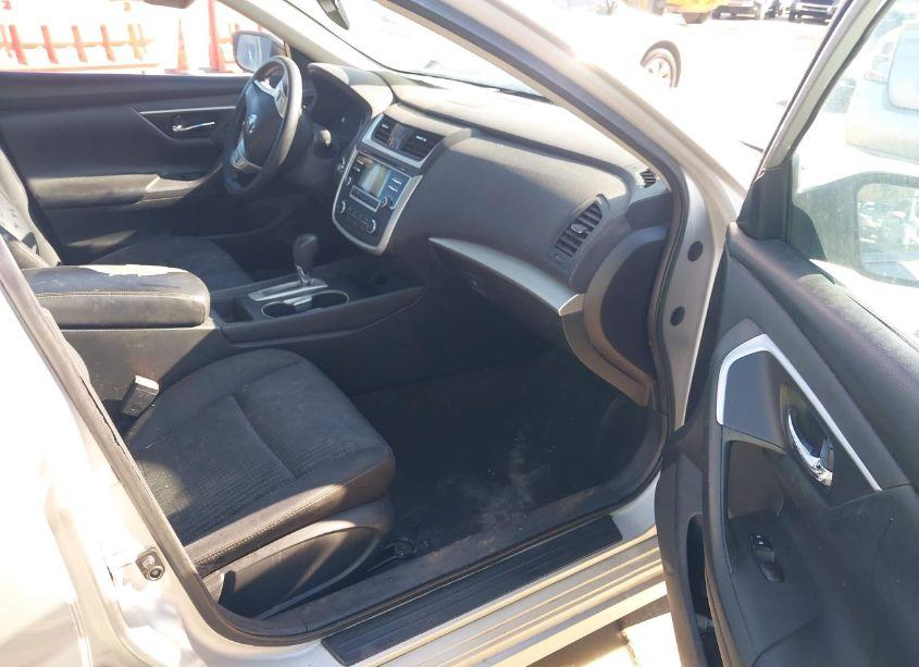 Photo 5 of 2016 Nissan Altima 2.5/2.5 S/2.5 SL/2.5 SR/2.5 SV (VIN 1N4AL3AP8GC227802)