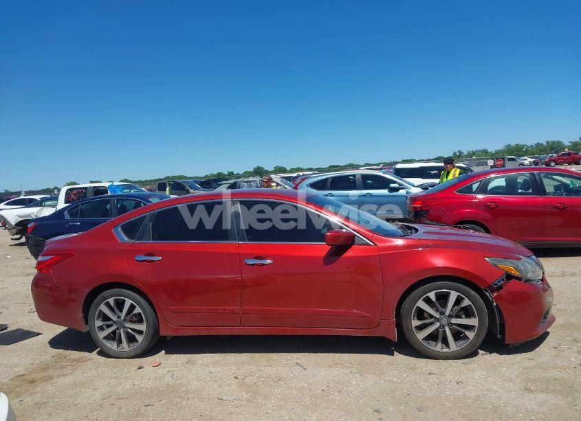 Photo 13 of 2016 Nissan Altima 2.5 SR (VIN 1N4AL3AP8GC238668)