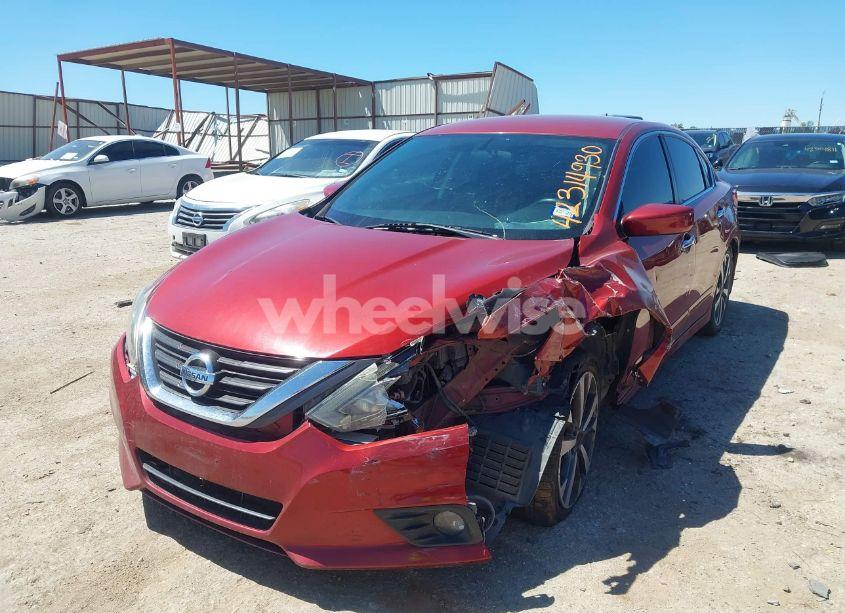 Photo 2 of 2016 Nissan Altima 2.5 SR (VIN 1N4AL3AP8GC238668)