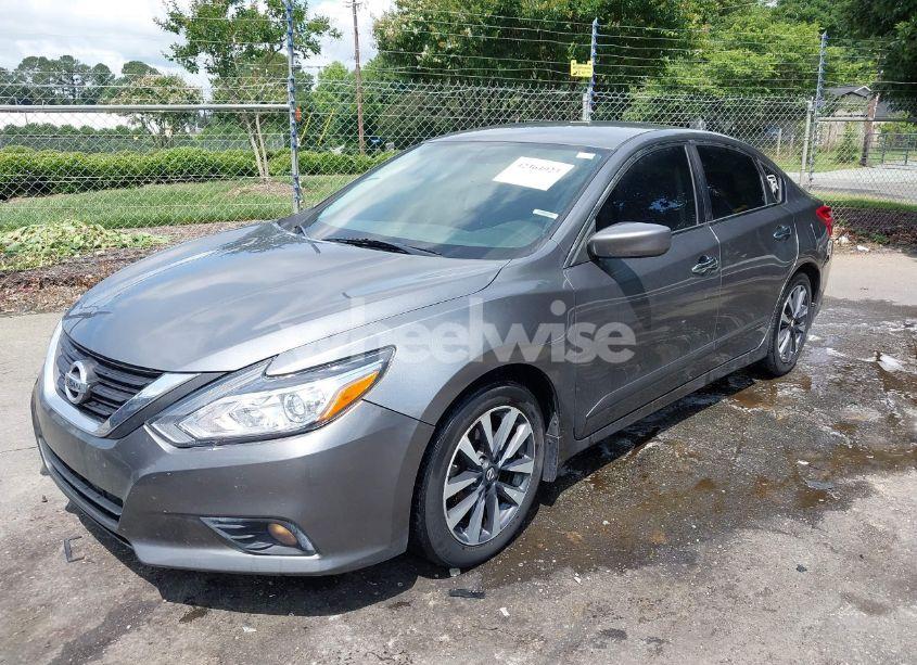 Photo 2 of 2016 Nissan Altima 2.5 SV (VIN 1N4AL3AP8GC239285)
