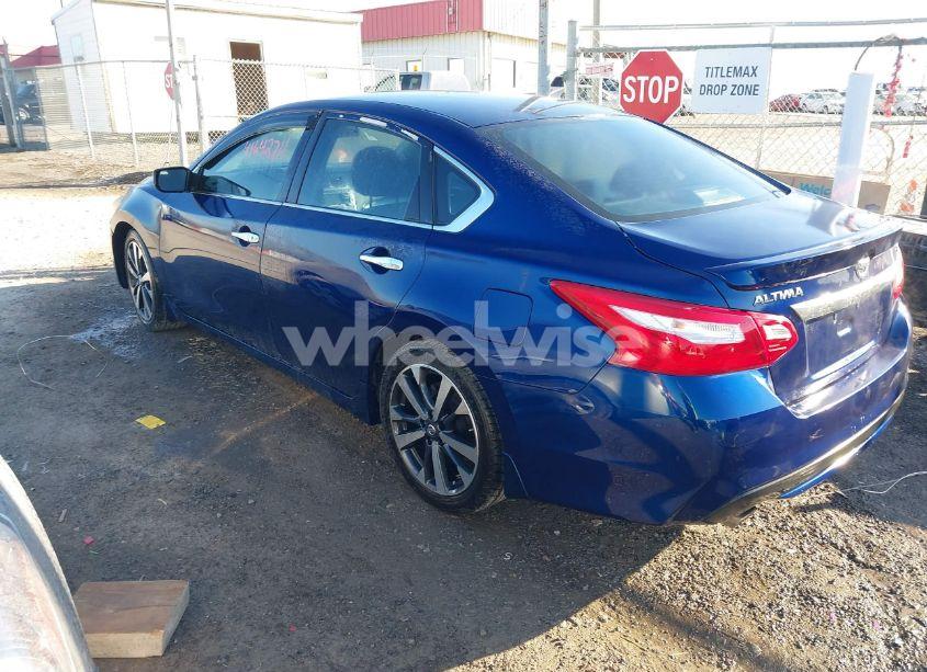 Photo 3 of 2016 Nissan Altima 2.5 SR (VIN 1N4AL3AP8GC243885)