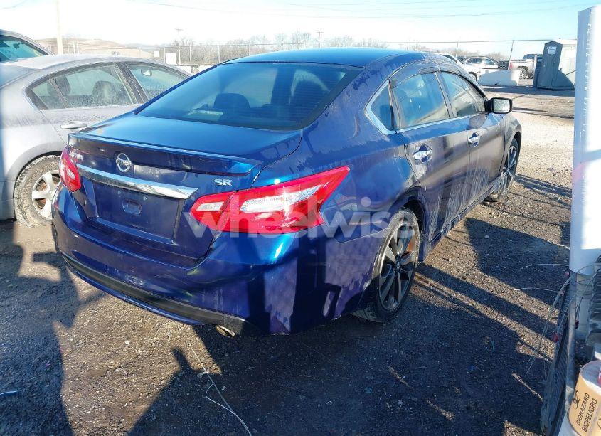 Photo 4 of 2016 Nissan Altima 2.5 SR (VIN 1N4AL3AP8GC243885)