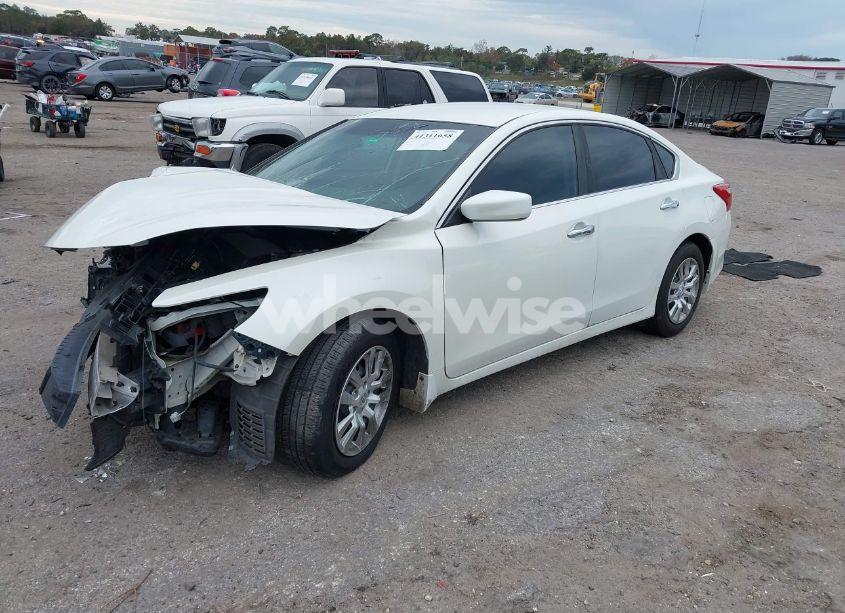 Photo 2 of 2016 Nissan Altima 2.5 S (VIN 1N4AL3AP8GC246303)