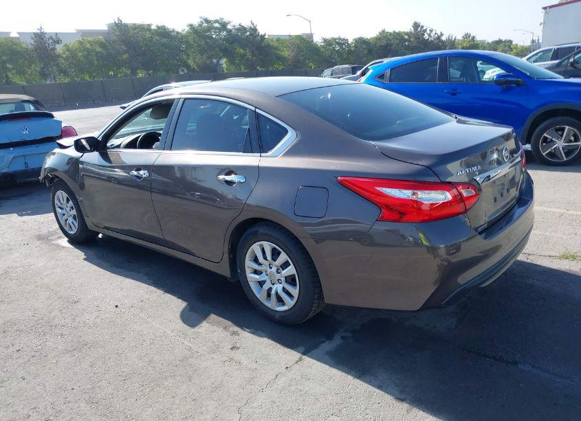 Photo 3 of 2016 Nissan Altima 2.5 (VIN 1N4AL3AP8GC256877)