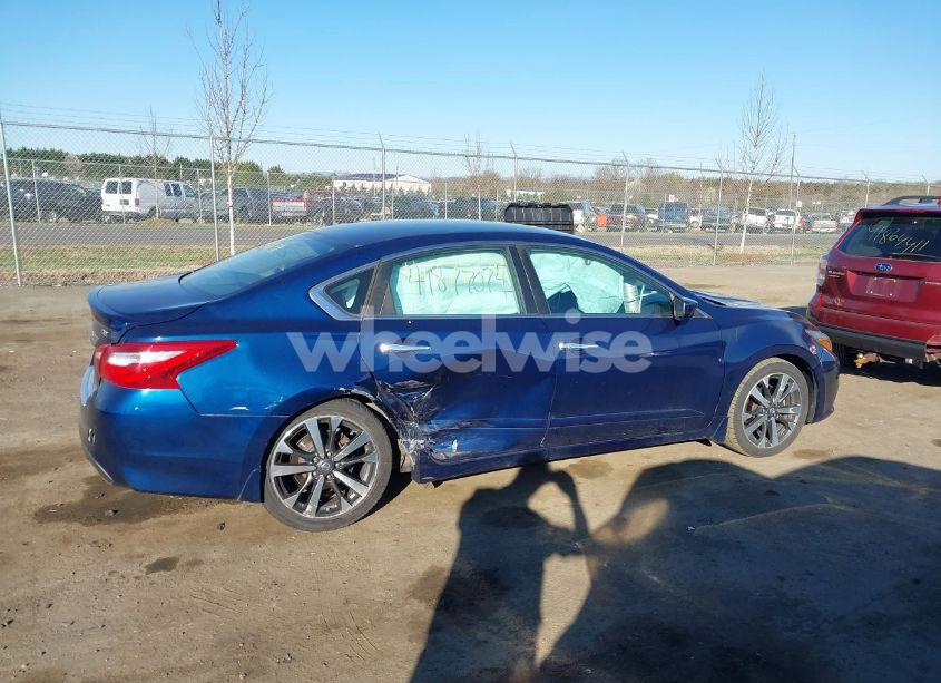 Photo 13 of 2016 Nissan Altima 2.5 SR (VIN 1N4AL3AP8GC265594)