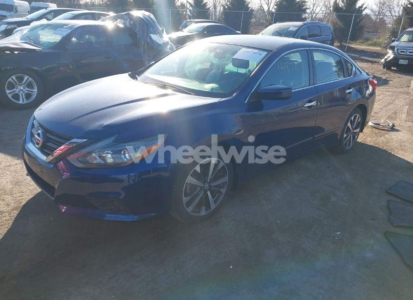 Photo 2 of 2016 Nissan Altima 2.5 SR (VIN 1N4AL3AP8GC265594)