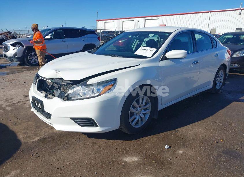 Photo 2 of 2016 Nissan Altima 2.5/2.5 S/2.5 SL/2.5 SR/2.5 SV (VIN 1N4AL3AP8GC266177)