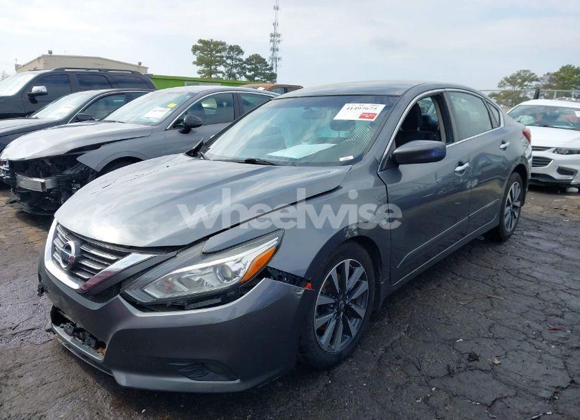 Photo 2 of 2016 Nissan Altima 2.5 SV (VIN 1N4AL3AP8GC270889)