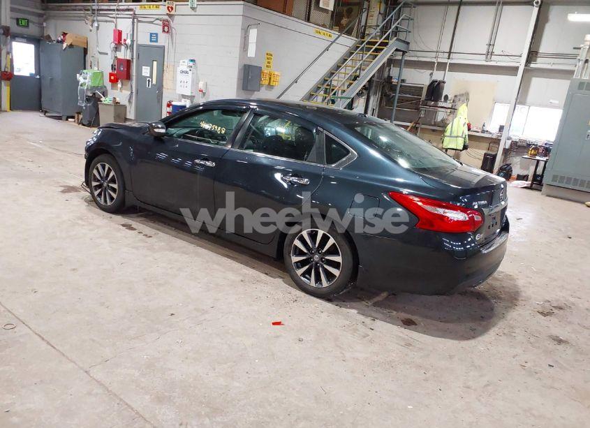 Photo 3 of 2016 Nissan Altima 2.5 SV (VIN 1N4AL3AP8GC280886)