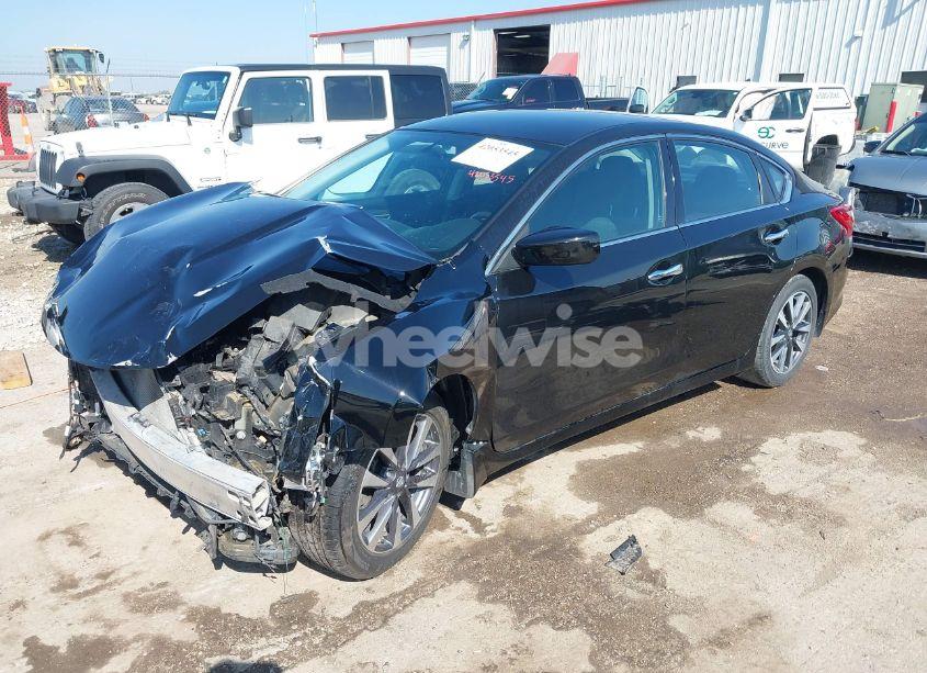 Photo 2 of 2016 Nissan Altima 2.5 SV (VIN 1N4AL3AP8GC292164)