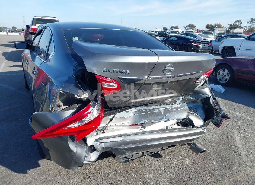 Photo 3 of 2016 Nissan Altima 2.5/2.5 S/2.5 SL/2.5 SR/2.5 SV (VIN 1N4AL3AP8GN309596)