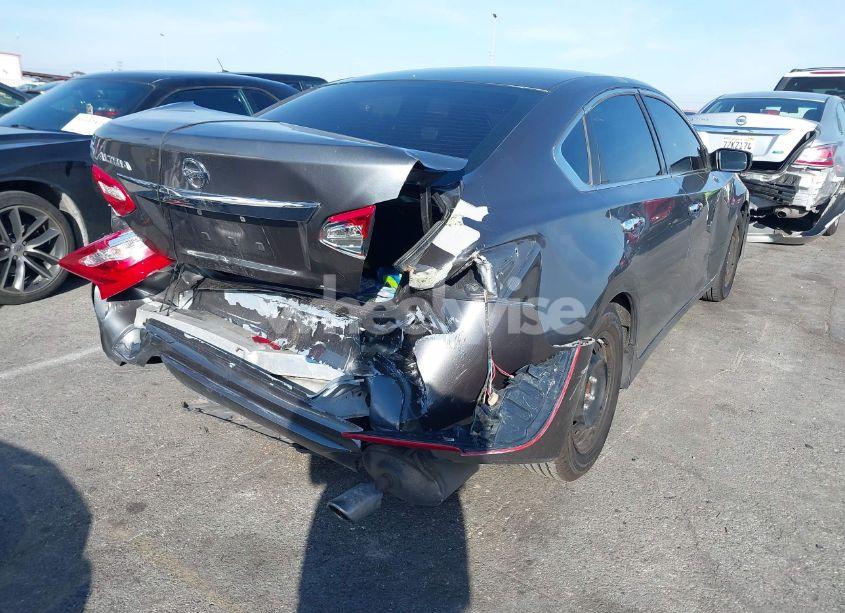 Photo 4 of 2016 Nissan Altima 2.5/2.5 S/2.5 SL/2.5 SR/2.5 SV (VIN 1N4AL3AP8GN309596)