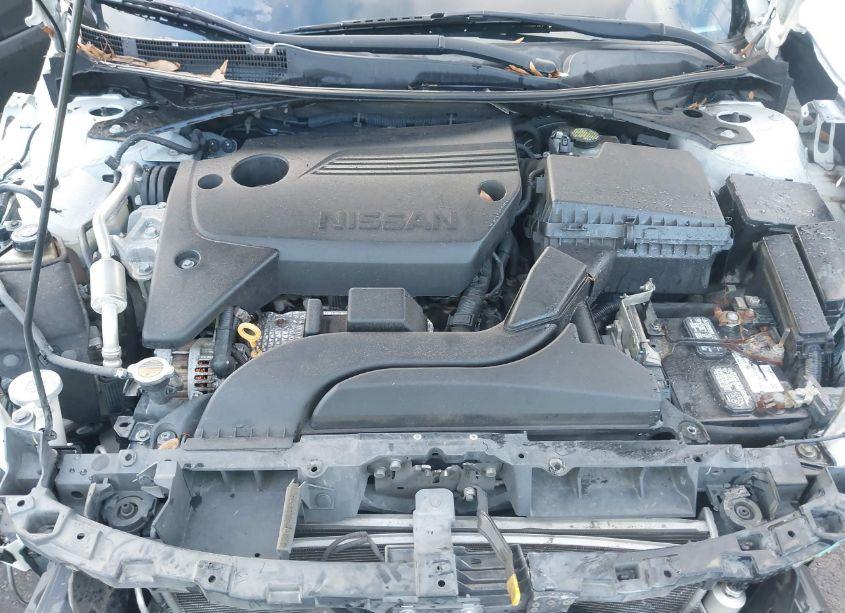 Photo 10 of 2016 Nissan Altima 2.5/2.5 S/2.5 SL/2.5 SR/2.5 SV (VIN 1N4AL3AP8GN309663)