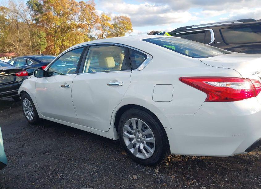 Photo 14 of 2016 Nissan Altima 2.5/2.5 S/2.5 SL/2.5 SR/2.5 SV (VIN 1N4AL3AP8GN309663)