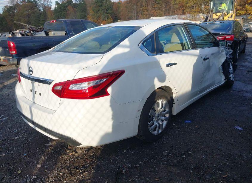Photo 4 of 2016 Nissan Altima 2.5/2.5 S/2.5 SL/2.5 SR/2.5 SV (VIN 1N4AL3AP8GN309663)