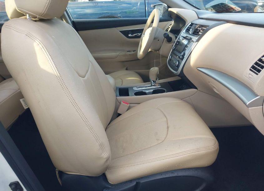 Photo 5 of 2016 Nissan Altima 2.5/2.5 S/2.5 SL/2.5 SR/2.5 SV (VIN 1N4AL3AP8GN309663)