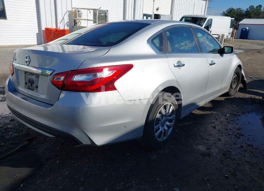 Photo 4 of 2016 Nissan Altima 2.5/2.5 S/2.5 SL/2.5 SR/2.5 SV (VIN 1N4AL3AP8GN325118)
