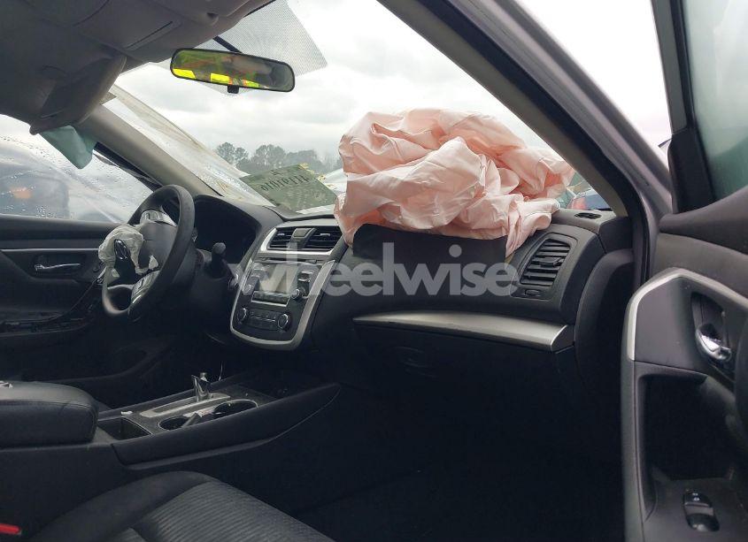 Photo 5 of 2016 Nissan Altima 2.5/2.5 S/2.5 SL/2.5 SR/2.5 SV (VIN 1N4AL3AP8GN325118)