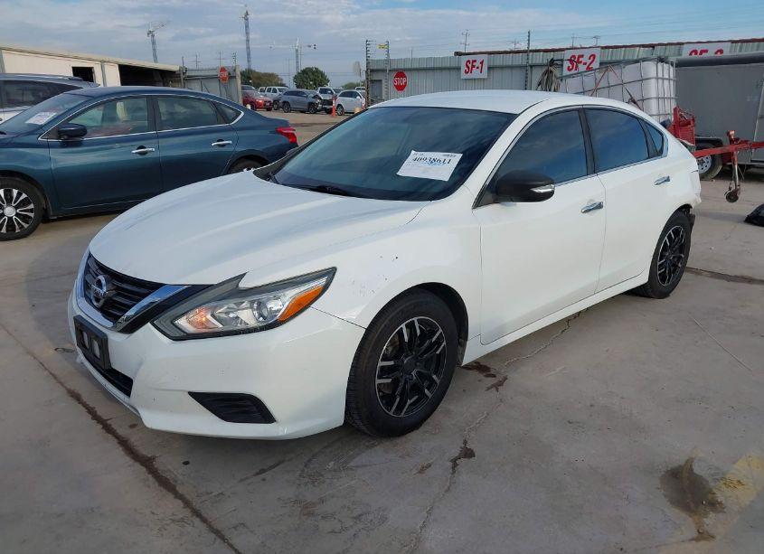Photo 2 of 2016 Nissan Altima 2.5/2.5 S/2.5 SL/2.5 SR/2.5 SV (VIN 1N4AL3AP8GN332229)