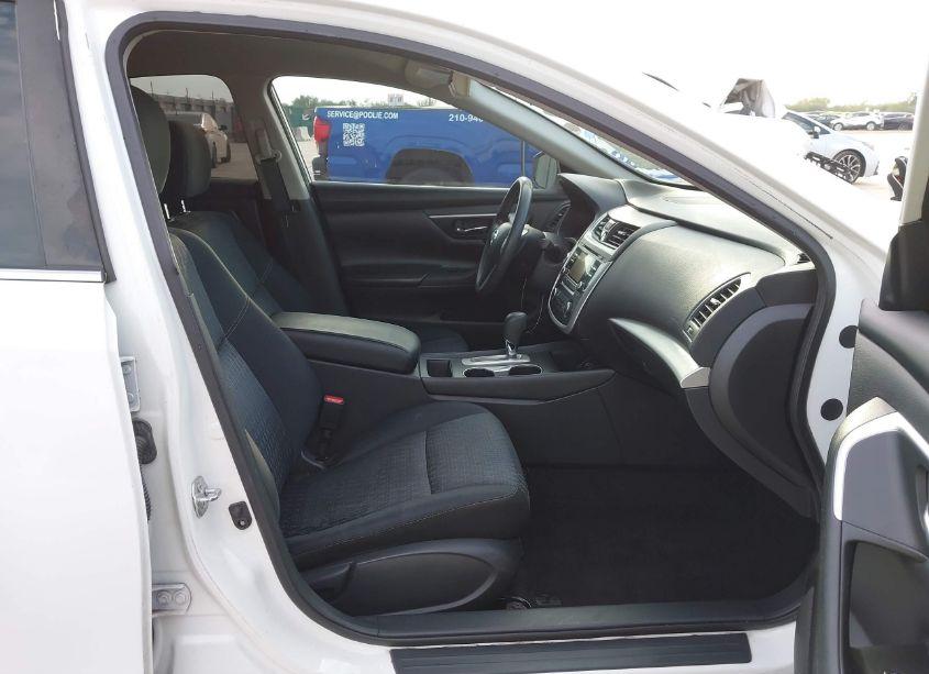 Photo 5 of 2016 Nissan Altima 2.5/2.5 S/2.5 SL/2.5 SR/2.5 SV (VIN 1N4AL3AP8GN332229)