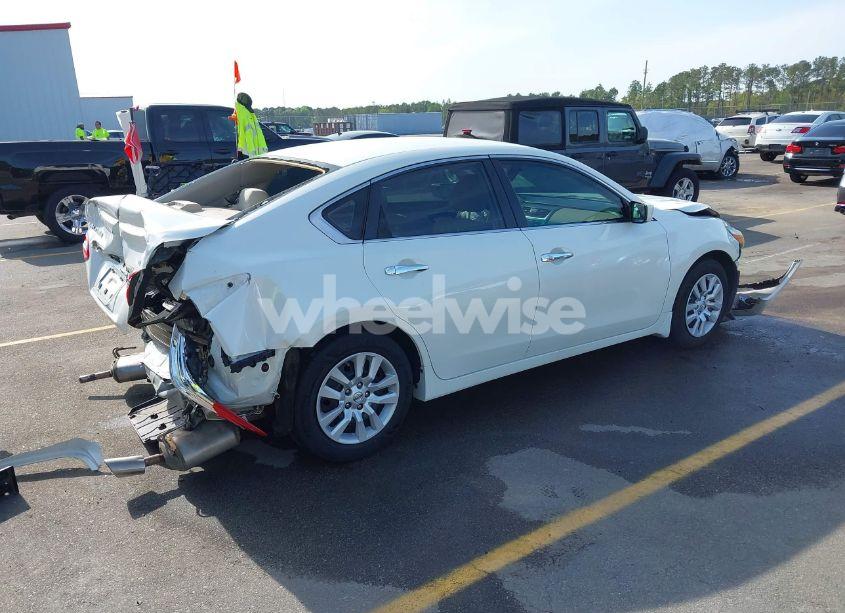 Photo 4 of 2016 Nissan Altima 2.5 S (VIN 1N4AL3AP8GN351217)