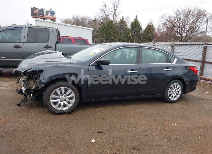 Photo 14 of 2016 Nissan Altima 2.5/2.5 S/2.5 SL/2.5 SR/2.5 SV (VIN 1N4AL3AP8GN354652)