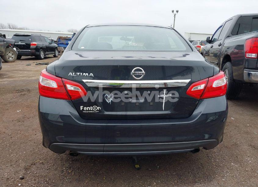 Photo 16 of 2016 Nissan Altima 2.5/2.5 S/2.5 SL/2.5 SR/2.5 SV (VIN 1N4AL3AP8GN354652)