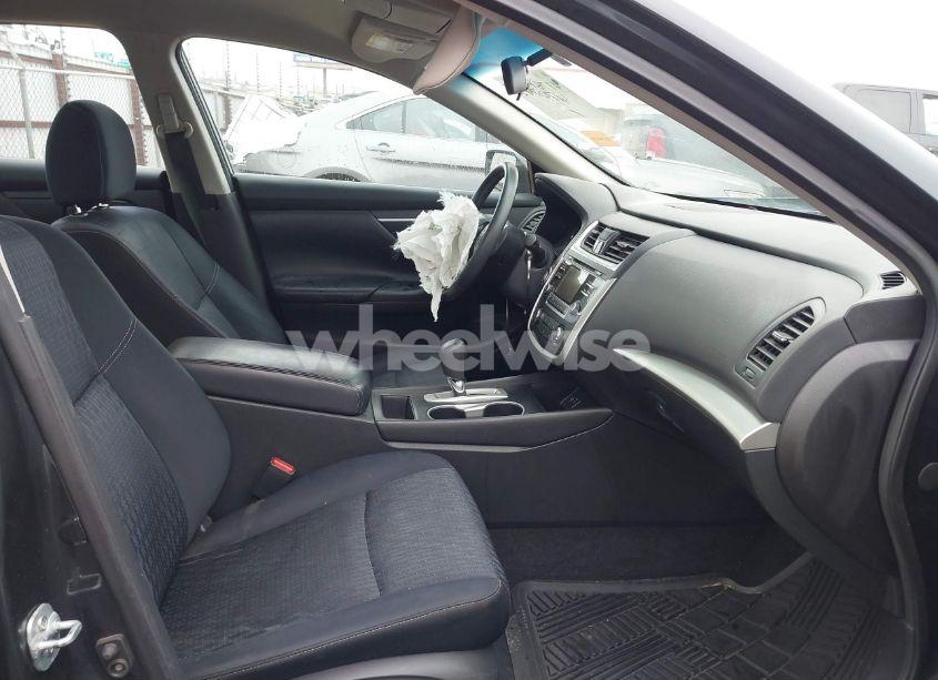 Photo 5 of 2016 Nissan Altima 2.5/2.5 S/2.5 SL/2.5 SR/2.5 SV (VIN 1N4AL3AP8GN354652)