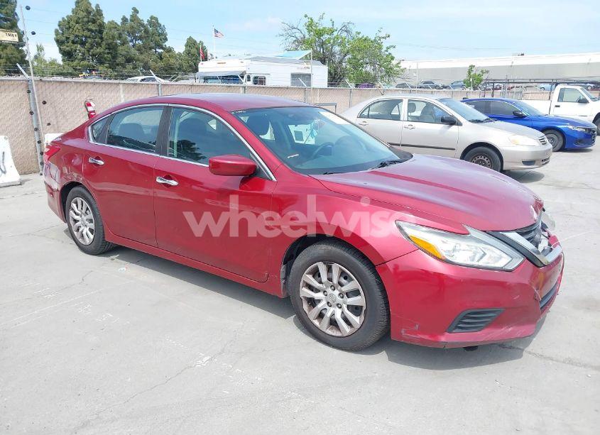 2016 Nissan Altima 2.5/2.5 S/2.5 SL/2.5 SR/2.5 SV (VIN 1N4AL3AP8GN361584) main photo